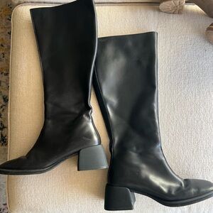 Vagabond Black Heeled Boots